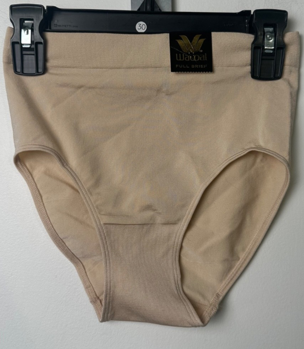 NEW Wacoal 838175 B-Smooth Seamless Full Brief Beige Size Small US 5 A10